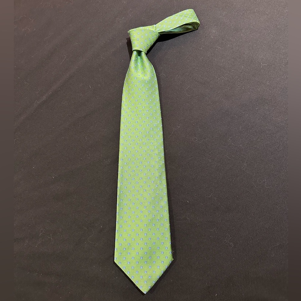 Brooks Brothers Square Pattern Neck Tie
